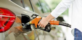 هل تعلم أن استخدام كمية قليلة من وقود البنزين في محرك الديزل يمكن أن يؤدي إلى أضرار كبيرة ومكلفة